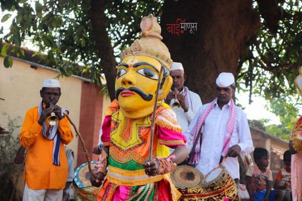 One should experience 'Bohada' who dances wearing a 30 kg mask...