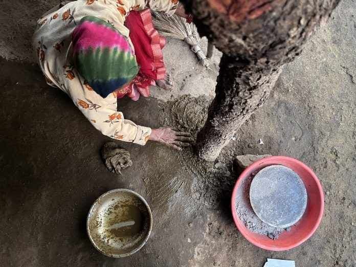 ‘लेन्स’च्या मागचे ग्रामीण आयुष्याचे क्षण…
