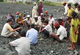 पुणे पालिकेला तब्बल 1,79,10,000 कोटींचा दंड ज्यांच्यामुळे झाला त्या दगडखाण कामगारांच्या ऐतिहासिक लढ्याची गोष्ट…