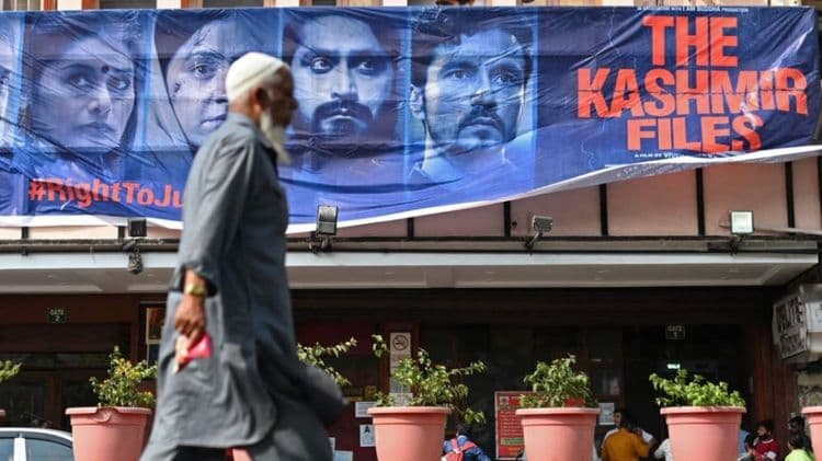 आगामी निवडणूका आणि प्रोपगंडा चित्रपटांचे राजकारण…